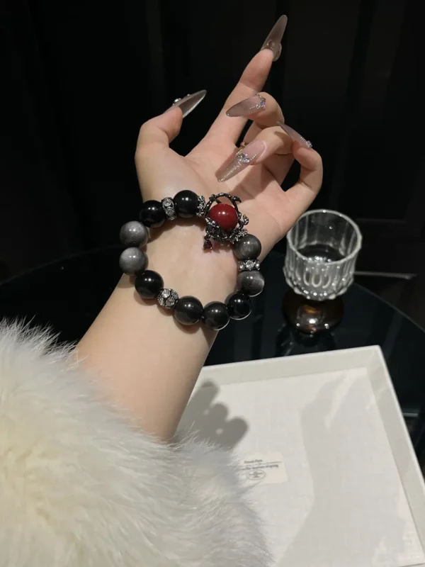 Silver glitter cinnabar 14-16mm