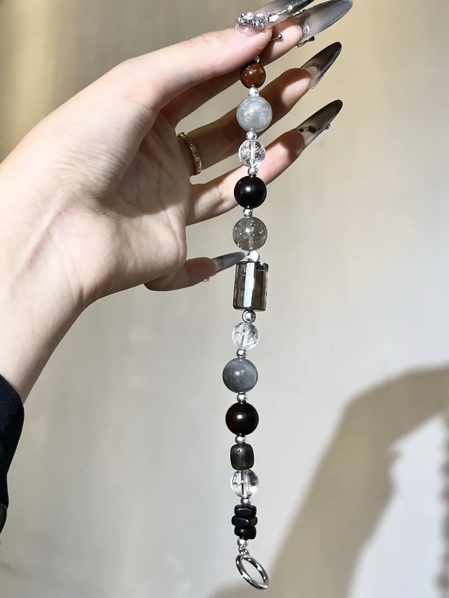 i1754489347190_8477_0_0.webp Live streaming volume welfare tea crystal white crystal Cook gray moonlight agarwood 10-12mm - Image 1