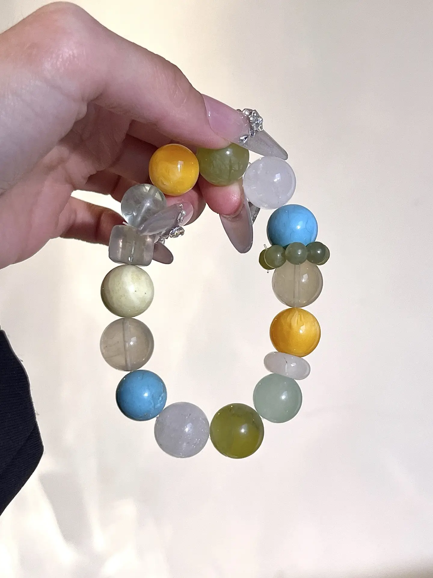 i1757509799305_9016_0_0.webp Xiuyu White Ghost Green Fluorite Magnesite Honey Wax 14-15mm - Image 1